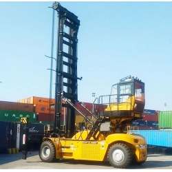 港口專用設(shè)備(正面吊、集卡、堆高機(jī))系列電機(jī)